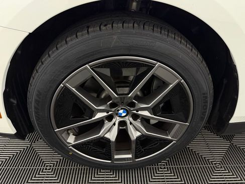 Used 2026 BMW 530i RWD image 10