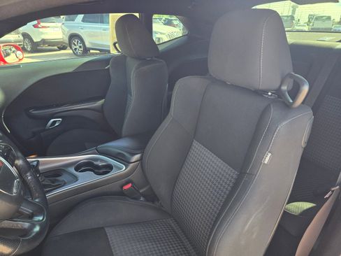 Used 2022 Dodge Challenger GT RWD image 12