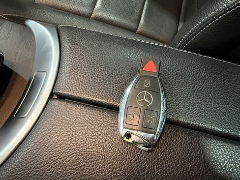 Used 2016 Mercedes-Benz C 300 4MATIC Sedan image 44