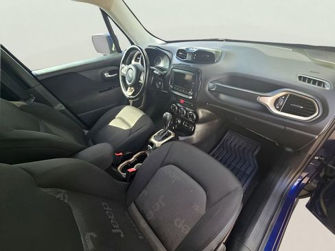 Used 2017 Jeep Renegade Latitude AWD/4WD image 61
