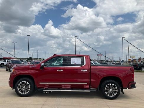 Used 2023 Chevrolet Silverado 1500 High Country w/ Z71 Off-Road Package AWD/4WD image 34