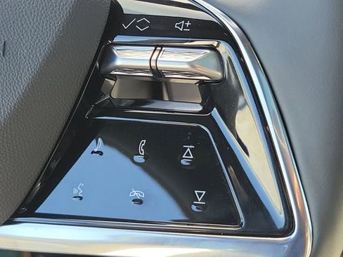 New 2026 Cadillac Vistiq Sport w/ LPO, Floor Liner Package AWD/4WD image 15