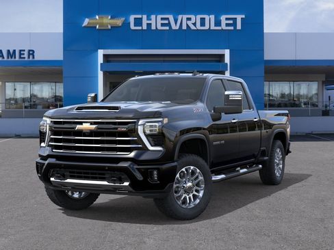 New 2026 Chevrolet Silverado 2500 LT w/ Z71 Chrome Sport Edition AWD/4WD image 30