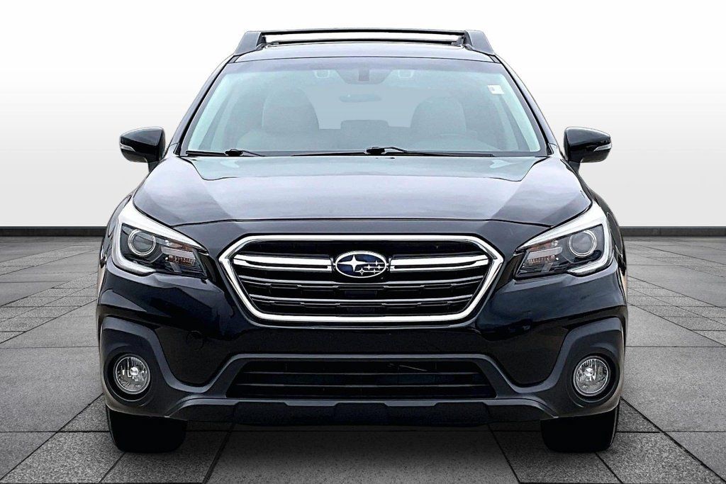 Used 2018 Subaru Outback 3.6R Limited AWD/4WD image 3