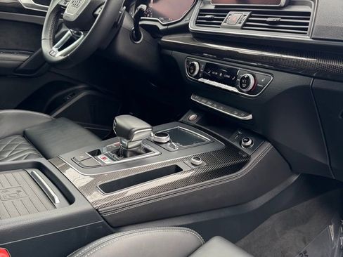 Used 2019 Audi SQ5 Prestige image 27