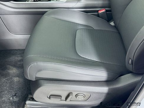 New 2026 Kia Carnival SX Prestige FWD image 18
