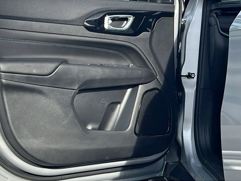 New 2026 Jeep Compass Limited image 23