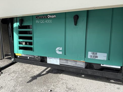 Used 2016 Ford E-450 and Econoline 450 Super Duty w/ Motorhome Prep Package image 10