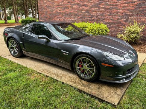 Used 2009 Chevrolet Corvette Z06 w/ Preferred Equipment Group RWD image 30
