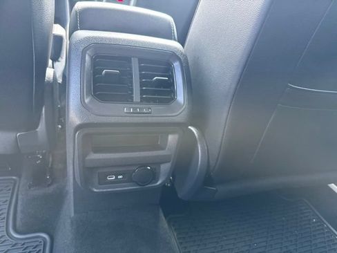 Certified 2023 Volkswagen Tiguan SE AWD/4WD image 11