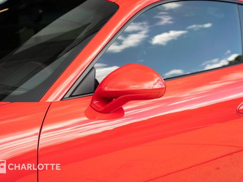 Used 2015 Porsche 911 GT3 RWD image 8