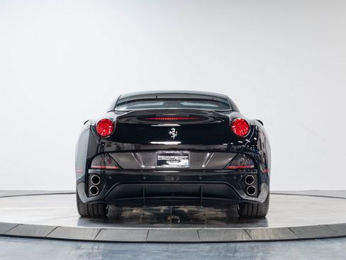 Used 2013 Ferrari 458 Spider RWD image 40