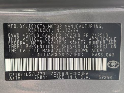 Used 2025 Toyota Camry XLE FWD image 27