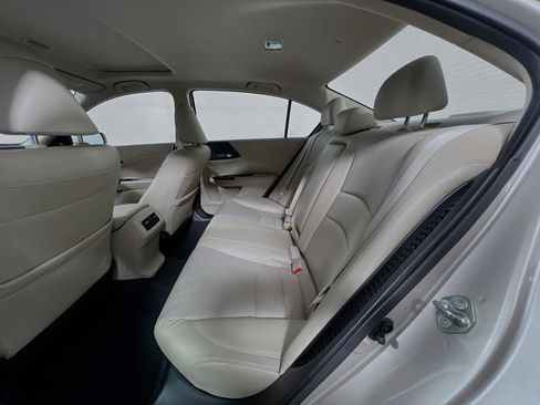 Used 2015 Honda Accord EX-L image 29