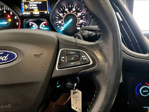 Used 2017 Ford Escape SE w/ Equipment Group 201A image 12