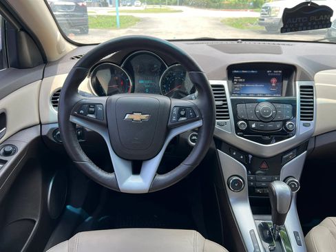 Used 2013 Chevrolet Cruze LTZ FWD image 17