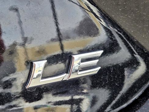 Used 2025 Toyota Camry LE image 15