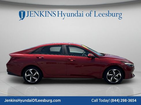 Certified 2023 Hyundai Elantra SEL w/ Convenience Package FWD image 4