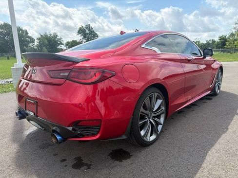 Used 2018 INFINITI Q60 Red Sport 400 w/ Pro Active Package AWD/4WD image 7