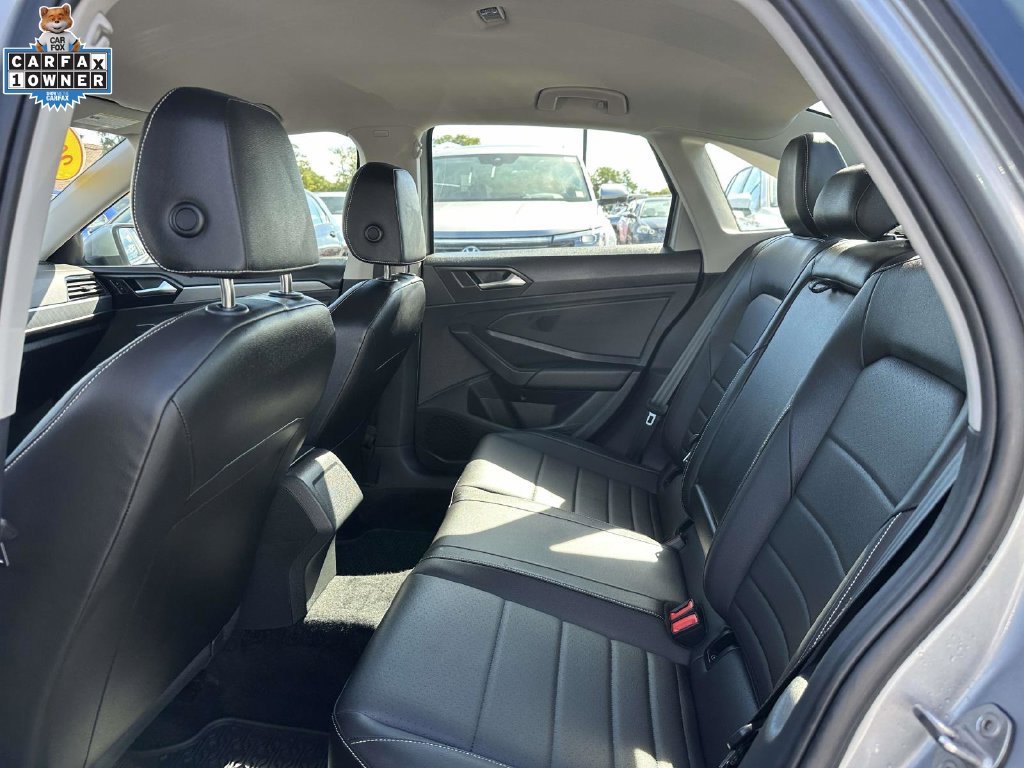 Used 2023 Volkswagen Jetta SE FWD image 10