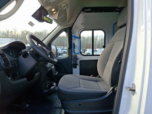 New 2024 RAM ProMaster 3500 w/ Delivery Van Package image 10