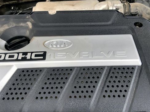 Used 2005 Kia Spectra LX image 32