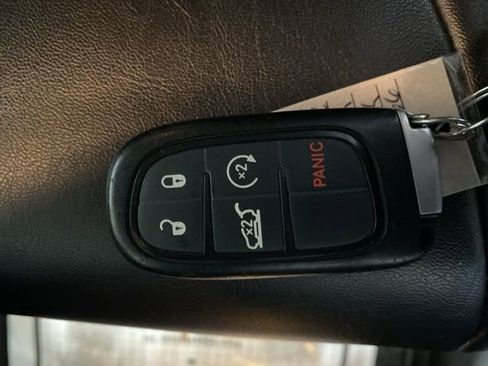 Used 2021 Jeep Cherokee Trailhawk w/ Trailer Tow Group image 10