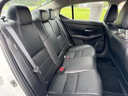 Used 2023 Nissan Sentra SR w/ SR Premium Package FWD image 14