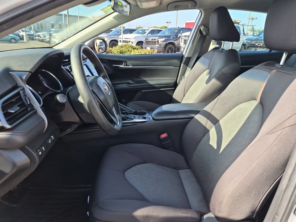 Used 2019 Toyota Camry LE FWD image 19