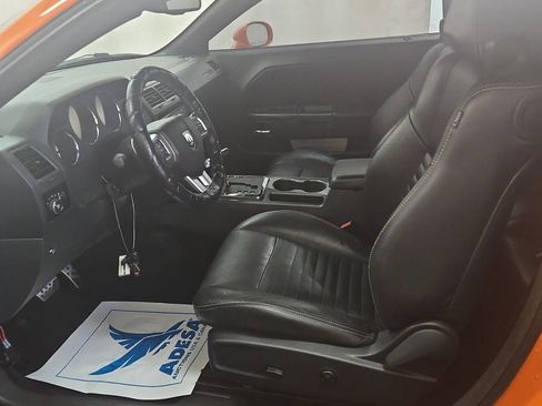 Used 2012 Dodge Challenger SXT Plus image 11