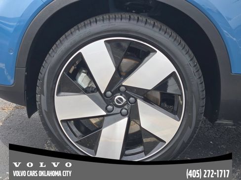 Certified 2023 Volvo C40 P8 Recharge Ultimate AWD/4WD image 9