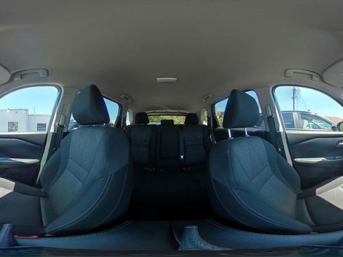 Used 2025 Nissan Rogue SV FWD image 45
