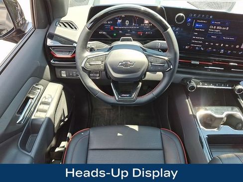 Used 2025 Chevrolet Silverado EV RST AWD/4WD image 3
