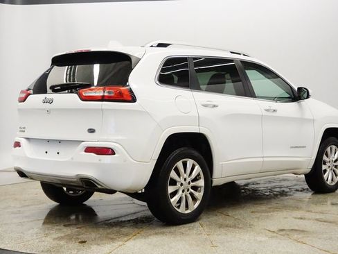 Used 2016 Jeep Cherokee Overland w/ Technology Group image 5