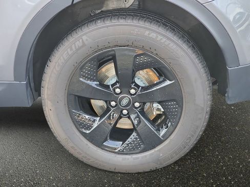 Used 2023 Land Rover Discovery Sport S image 39