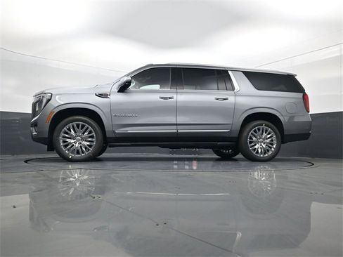 New 2026 GMC Yukon XL Elevation image 29
