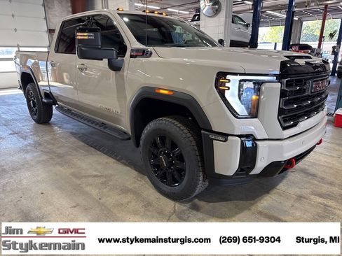 New 2026 GMC Sierra 2500 AT4 w/ AT4 Premium Plus Package image 10