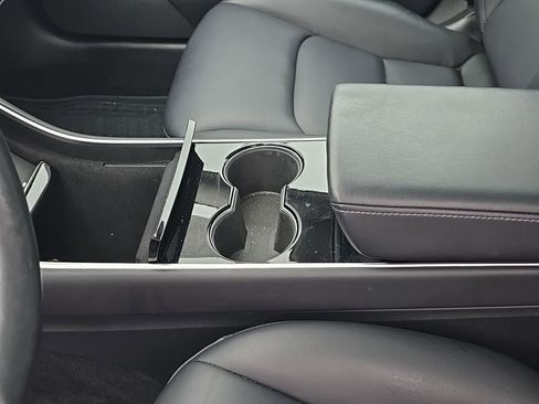 Used 2018 Tesla Model 3 AWD/4WD image 17