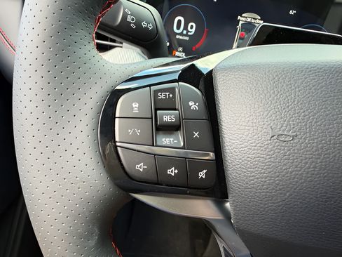New 2026 Ford Explorer ST-Line w/ ST-Line Street Pack AWD/4WD image 18
