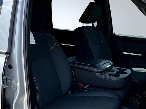 New 2026 RAM 2500 Tradesman AWD/4WD image 12