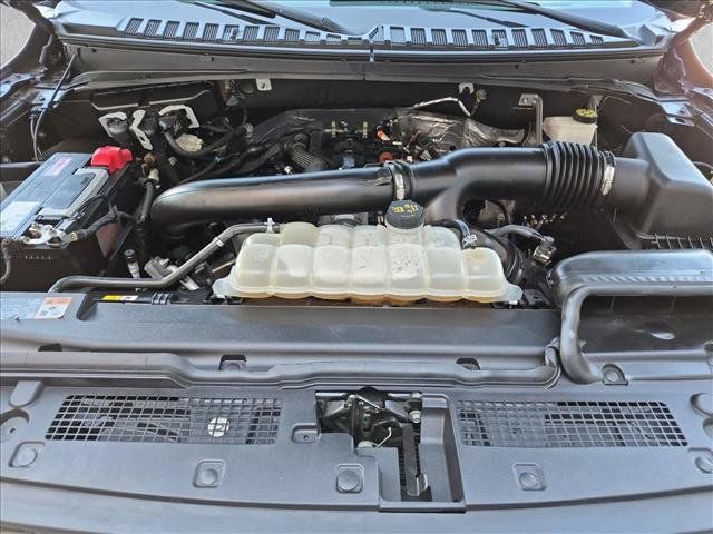 Used 2023 Ford Expedition XLT AWD/4WD image 23