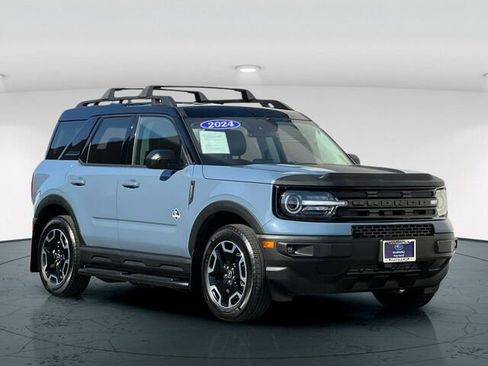 Used 2024 Ford Bronco Sport Outer Banks image 8