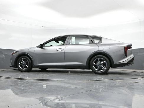 Used 2025 Kia K4 FWD image 45