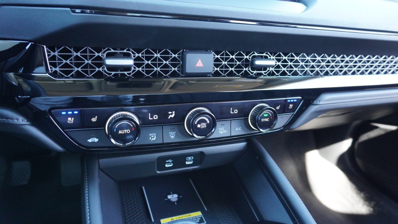 Used 2023 Honda Accord Touring image 19