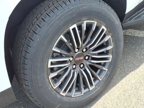 New 2026 GMC Yukon XL Elevation w/ Elevation Premium Package image 7