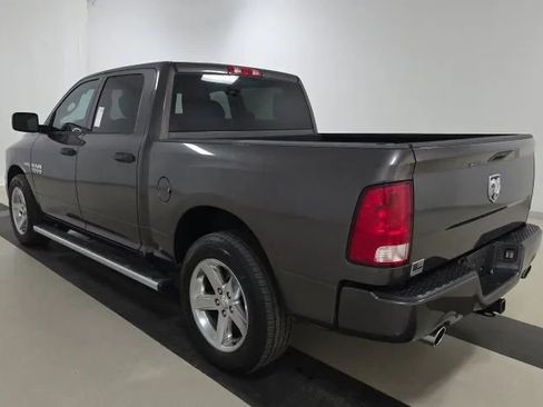 Used 2017 RAM 1500 Express RWD image 3