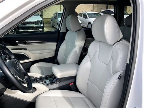 Used 2024 Kia Telluride S w/ S Sunroof Package image 10
