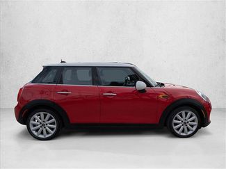 Used 2019 MINI Cooper 4-Door Hardtop video 4