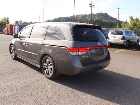 Used 2015 Honda Odyssey Touring image 7