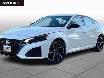 New 2025 Nissan Altima 2.5 SR